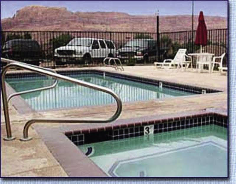 Moab Gateway Inn At Arches Nat'L Park Buitenkant foto