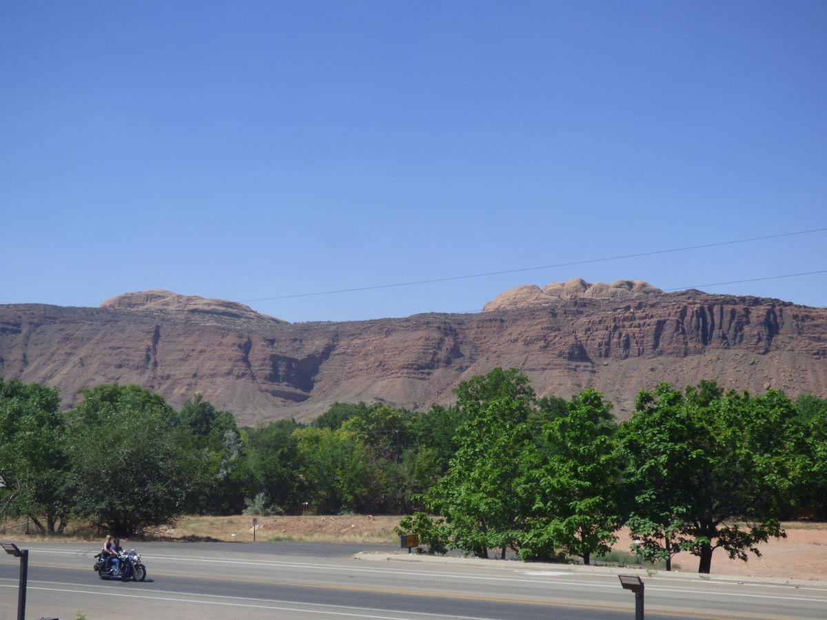 Moab Gateway Inn At Arches Nat'L Park Buitenkant foto